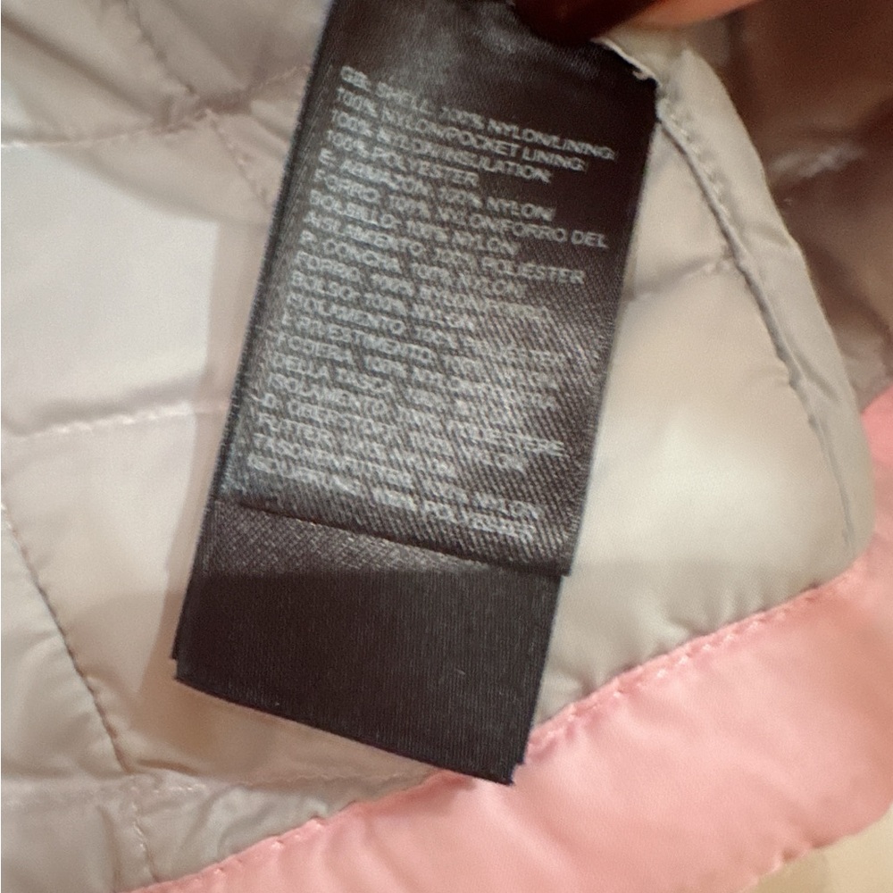 The North Face Light Pink Quilted Jacket
Size 10/12 - Picture 13 of 14